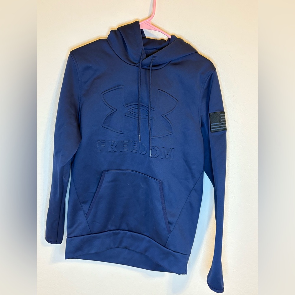 Under Armour Men's Navy Blue Sweater